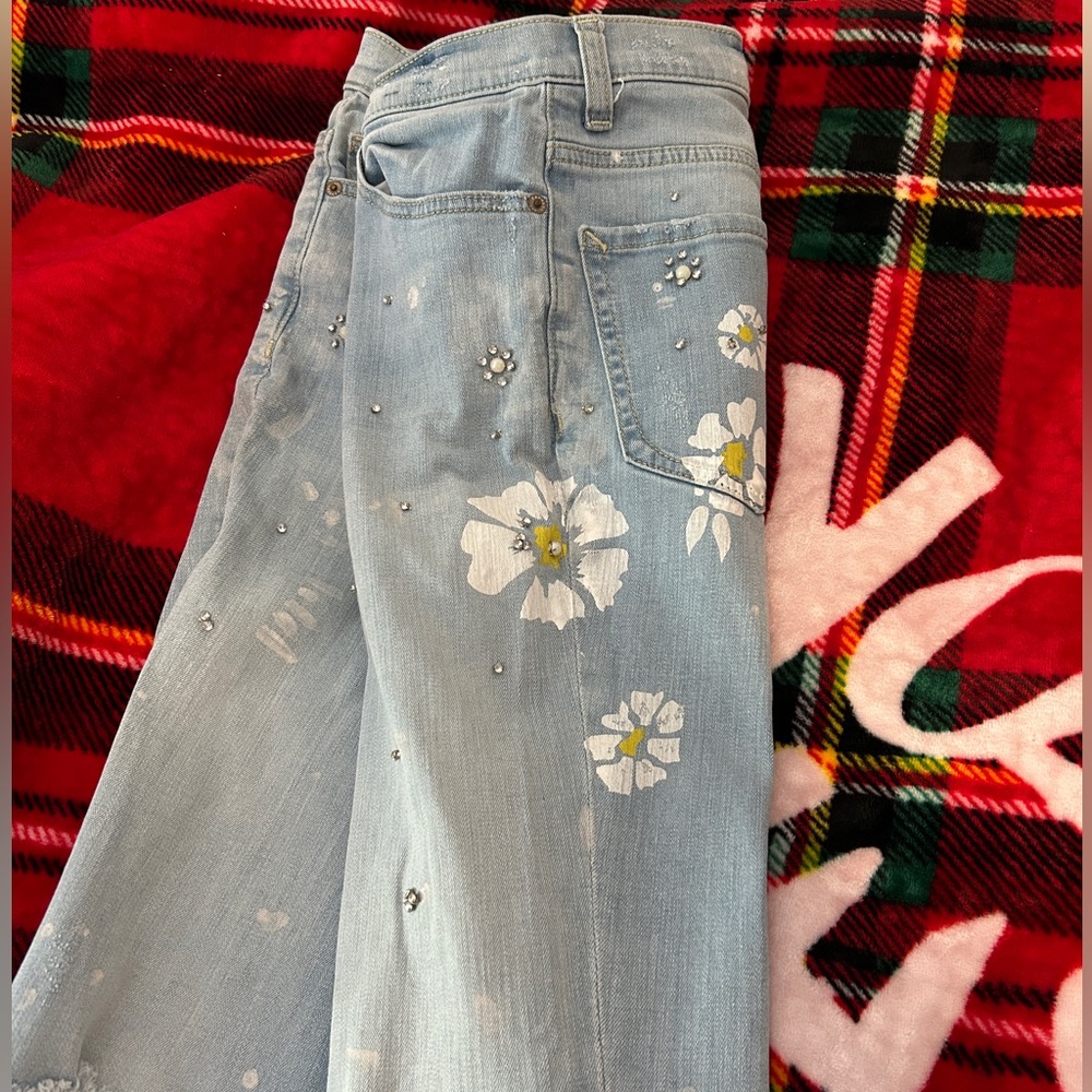 EXPRESS Painted Daisy Rhinestone Jeans - Picture 3 of 6